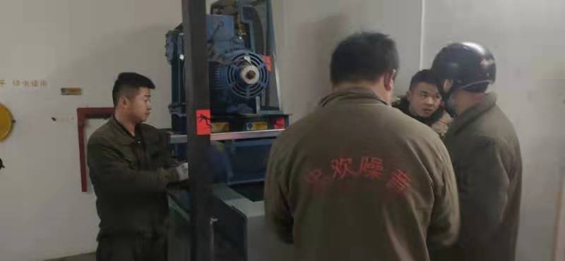 電梯噪音治理